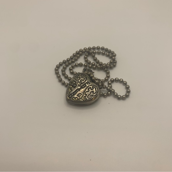 Friends Picture Locket Only One Heart - Picture 3 of 5